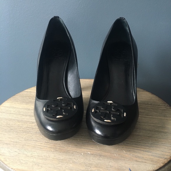 Tory Burch Shoes - Black Tory Burch pump